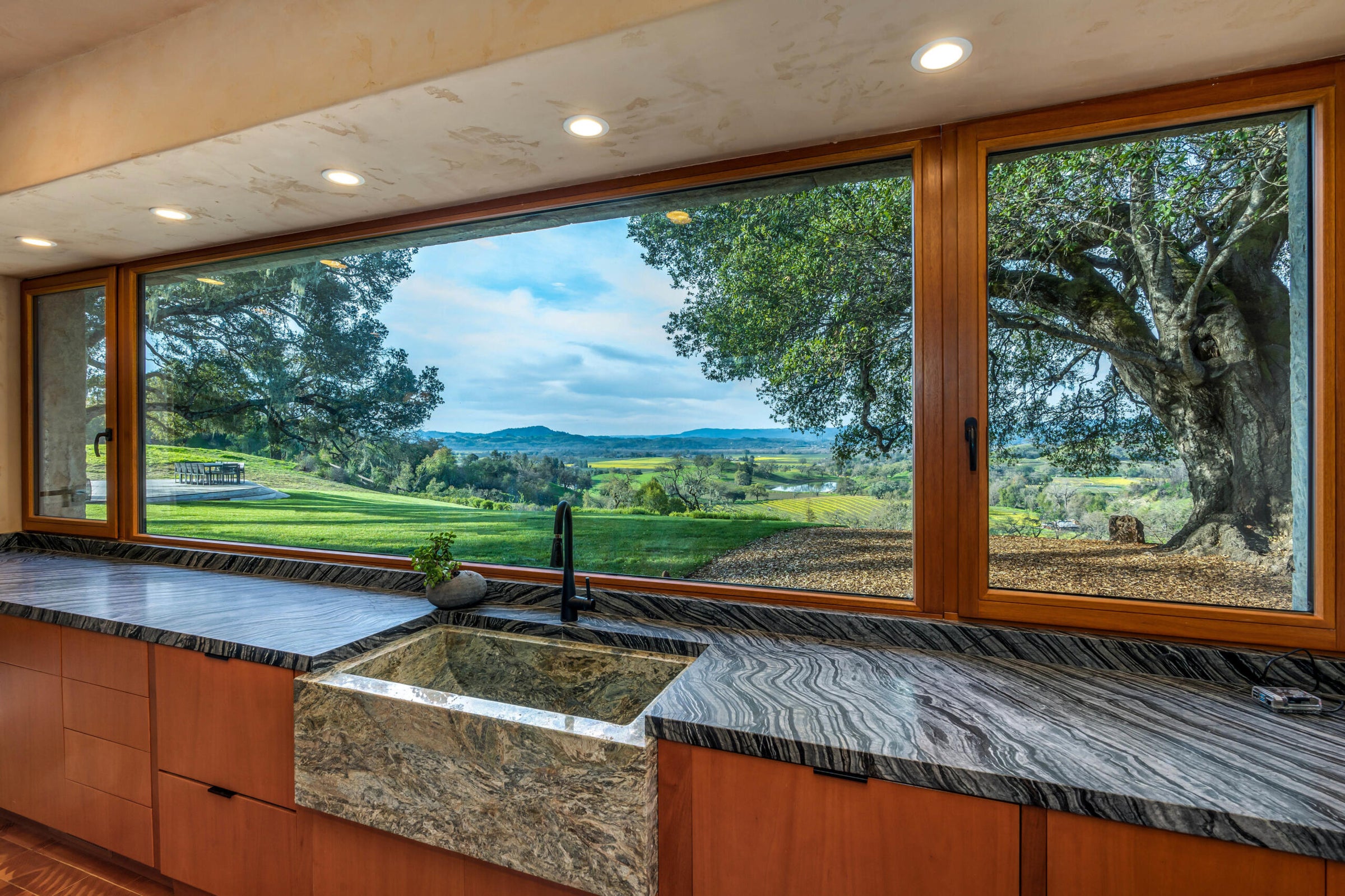 Kitchen sink view